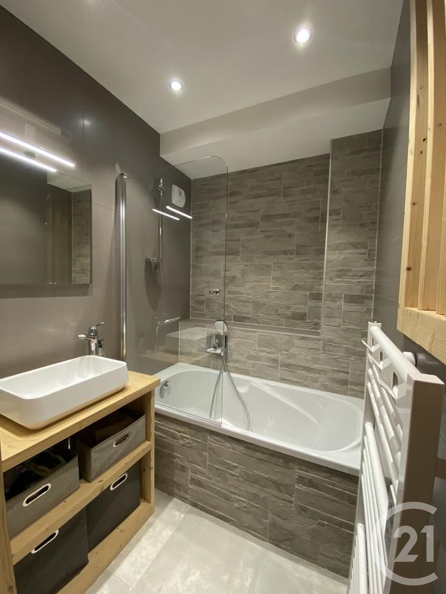 Afficher la photo en grand Appartement F4 à vendre - 4 pièces - 86.54 m2 - CHATEL - 74 - RHONE-ALPES - Century 21 La Chapelle Immo