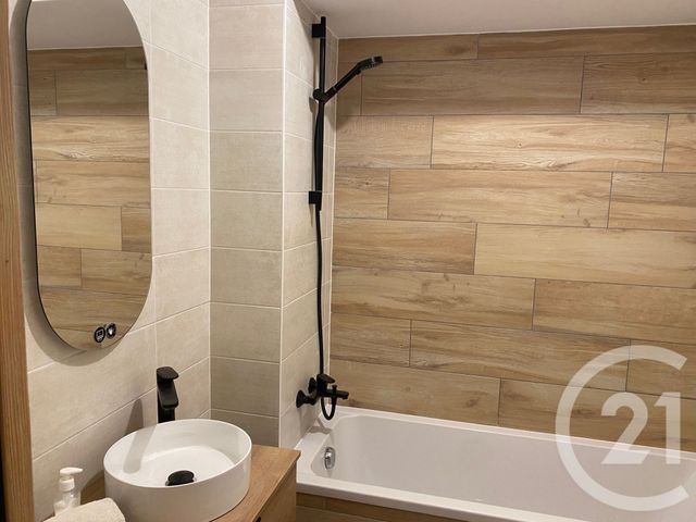 Appartement T3 à vendre - 3 pièces - 76.17 m2 - CHATEL - 74 - RHONE-ALPES - Century 21 La Chapelle Immo