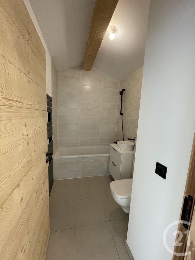 Afficher la photo en grand Appartement Duplex à vendre - 4 pièces - 101.31 m2 - CHATEL - 74 - RHONE-ALPES - Century 21 La Chapelle Immo