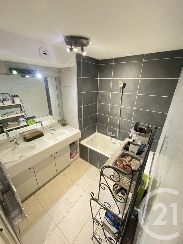 Appartement F5 à vendre - 5 pièces - 107.58 m2 - ABONDANCE - 74 - RHONE-ALPES - Century 21 La Chapelle Immo