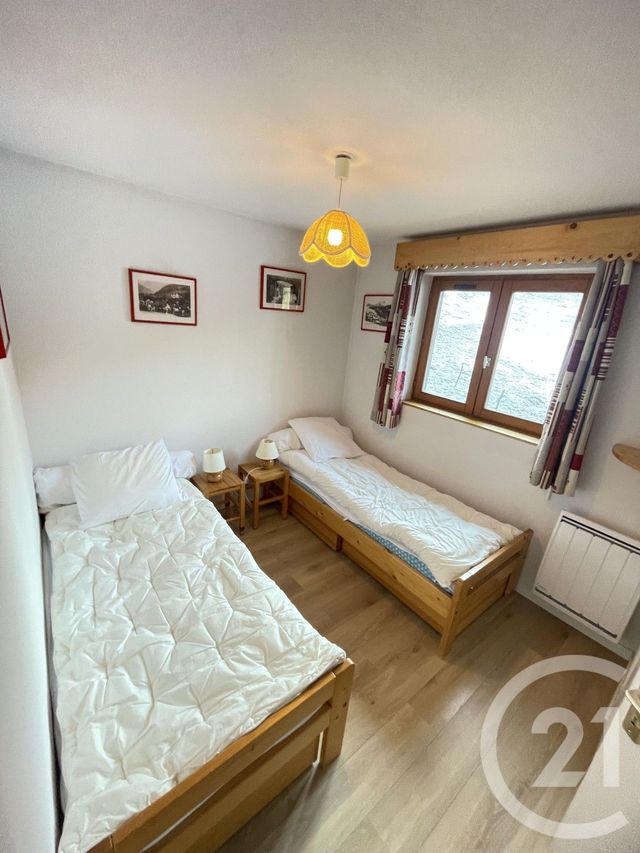 Appartement F4 à vendre - 4 pièces - 56.11 m2 - CHATEL - 74 - RHONE-ALPES - Century 21 La Chapelle Immo