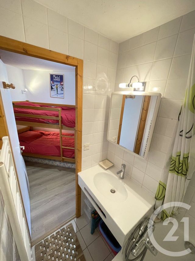 Appartement F4 à vendre - 4 pièces - 56.11 m2 - CHATEL - 74 - RHONE-ALPES - Century 21 La Chapelle Immo