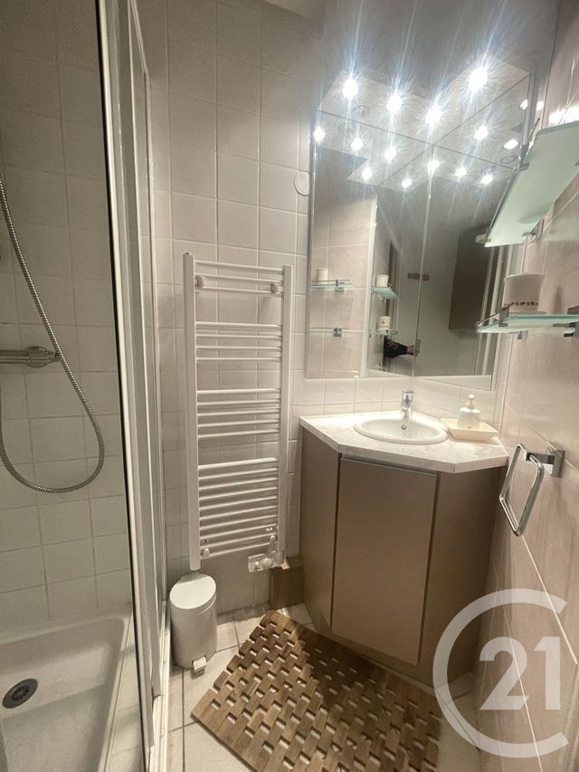 Appartement F4 à vendre - 4 pièces - 56.11 m2 - CHATEL - 74 - RHONE-ALPES - Century 21 La Chapelle Immo